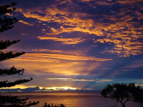 Burleigh Beach Tower - Accommodation Adelaide 13