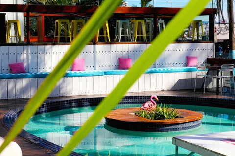 Komune Resort And Beach Club Greenmount Beach - Accommodation Adelaide 4