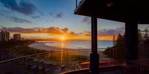 Komune Resort And Beach Club Greenmount Beach - Accommodation Adelaide 10