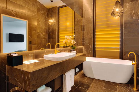 Eatons Hill Hotel - Accommodation Adelaide 14