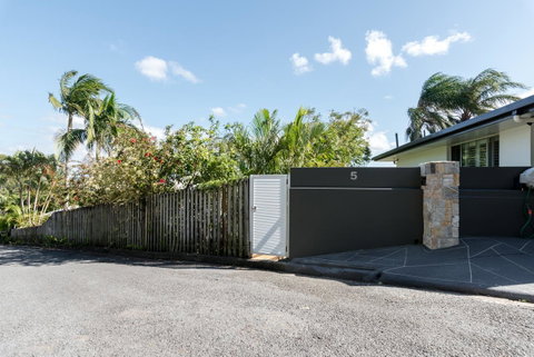 Private Guest Suite High On Currumbin Hill - Accommodation Adelaide 29