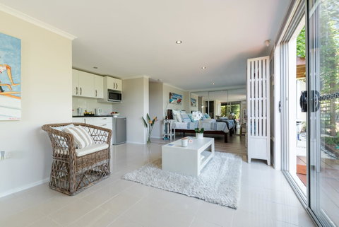 Private Guest Suite High On Currumbin Hill - Accommodation Adelaide 9