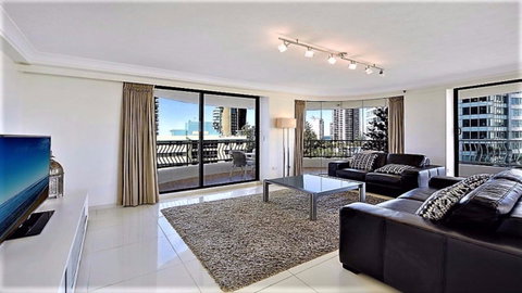 Excluza - Accommodation Adelaide 0