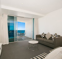 Number 1 H Luxury Residence - Netflix WiFi  More - Accommodation Adelaide
