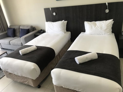 Sunshine Tower Hotel - Accommodation Adelaide 10