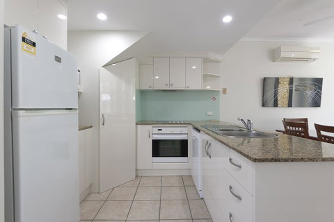 Tropical Nites Holiday Townhouses - Accommodation Adelaide 27