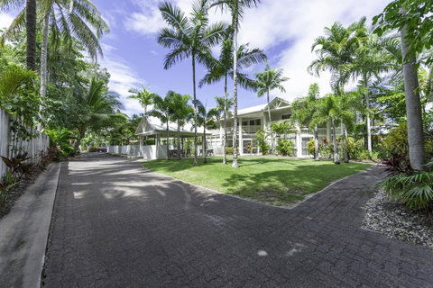 Tropical Nites Holiday Townhouses - Accommodation Adelaide 5