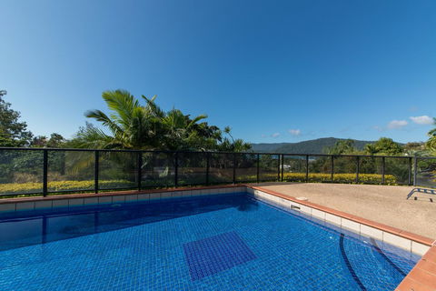 Paradise Penthouse At Waves - Airlie Beach - Accommodation Adelaide 3