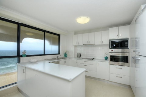 Spindrift On The Beach - Absolute Beachfront - Accommodation Adelaide 30