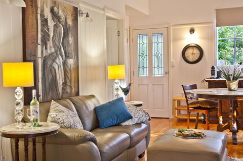 Curtis Falls Cottage - Accommodation Adelaide 7