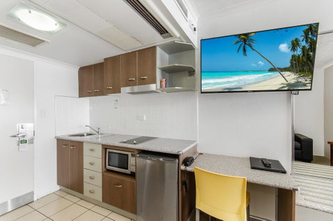 Waters Edge The Strand - Accommodation Adelaide 3