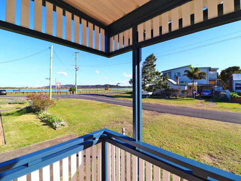 Waterside Retreat - Accommodation Adelaide 0