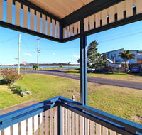 Waterside Retreat - Accommodation Adelaide