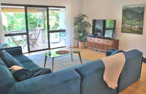 Wayfarer Apartment, In The Heart Of Port Douglas - Accommodation Adelaide 3