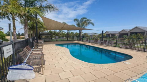 Wenneelys - 26/45 St Andrews Boulevard - Accommodation Adelaide 0