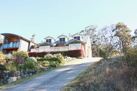 Whale Cove Circuit - Accommodation Adelaide 0