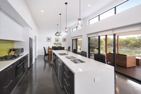 Wharfedale - Accommodation Adelaide 3