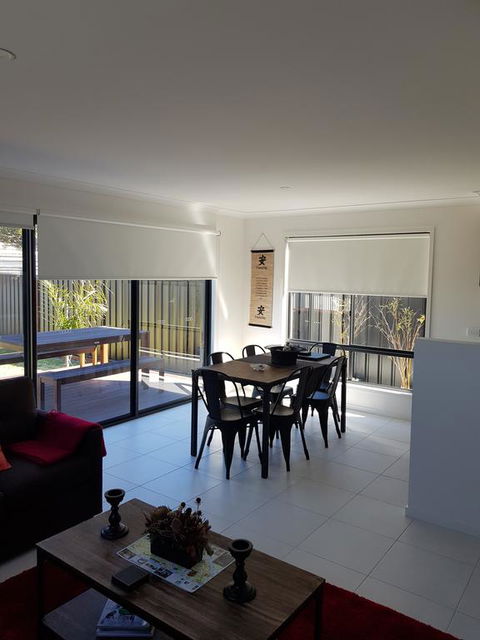 White Caps B - New Styles & Spacious Home - Accommodation Adelaide 1