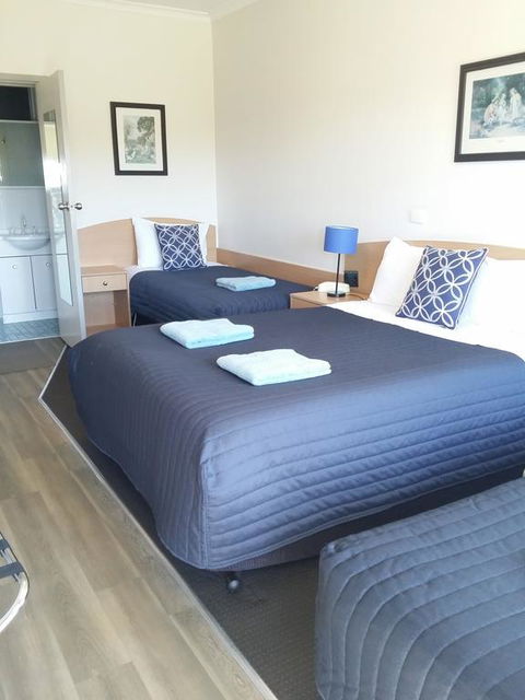 White Manor Motel - Accommodation Adelaide 2
