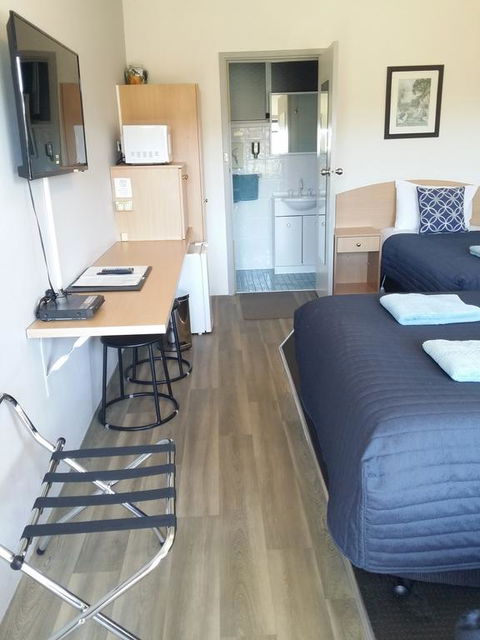 White Manor Motel - Accommodation Adelaide 1