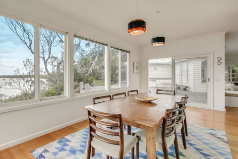 Windward House - Accommodation Adelaide 1