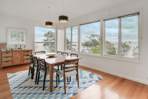 Windward House - Accommodation Adelaide 2