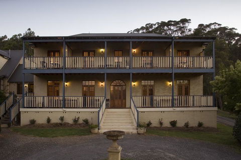 Wombatalla - Accommodation Adelaide 0