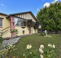 Wyatt Guest House - Accommodation Adelaide
