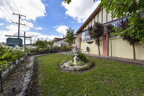 Wyatt Guest House - Accommodation Adelaide 3