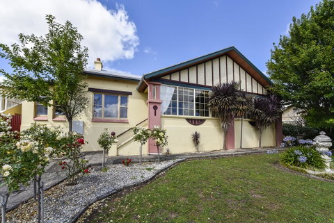 Wyatt Guest House - Accommodation Adelaide 2