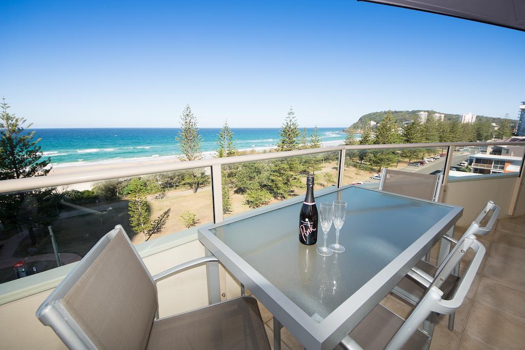 West Burleigh QLD Accommodation Adelaide
