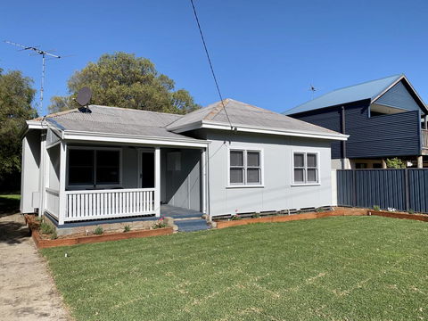 Yaringa Cottage...by The Sea - Accommodation Adelaide 1