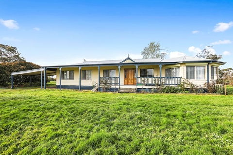 Yarragon 4 Bedroom House In Gippsland - Accommodation Adelaide 1