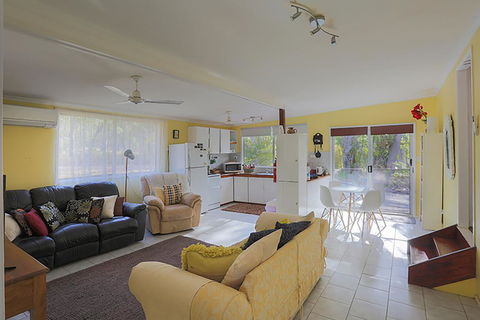 Yellow Cottage - Bush And Beach - Accommodation Adelaide 1