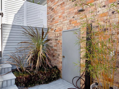 Yenangoon - Walking Together@ Corlette - Accommodation Adelaide 3