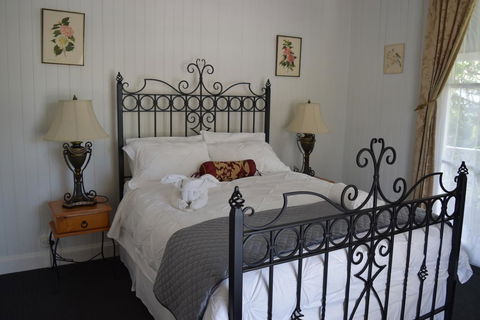 YesterYear On West - Accommodation Adelaide 3