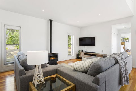YOU, ME AND THE SEA - BLAIRGOWRIE - Accommodation Adelaide 1