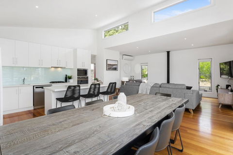 YOU, ME AND THE SEA - BLAIRGOWRIE - Accommodation Adelaide 0