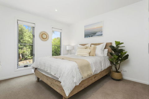 YOU, ME AND THE SEA - BLAIRGOWRIE - Accommodation Adelaide 3