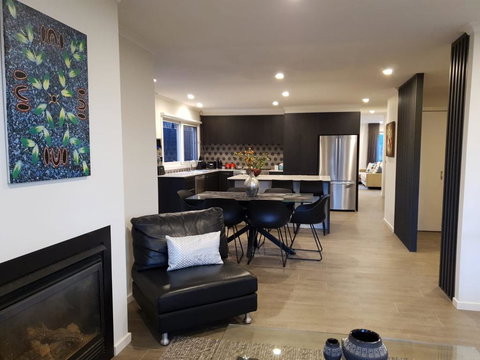 Your Home Away From Home - Accommodation Adelaide 3