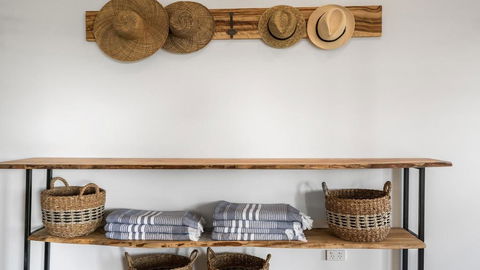Your Luxury Escape - Byron Sunset Breeze - Accommodation Adelaide 3