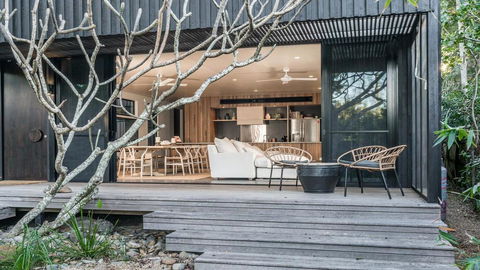 Your Luxury Escape - Tallowood - Suffolk Park - Accommodation Adelaide 0
