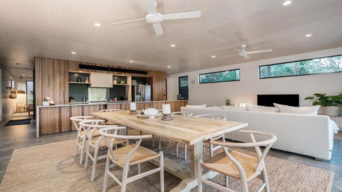 Your Luxury Escape - Tallowood - Suffolk Park - Accommodation Adelaide 2