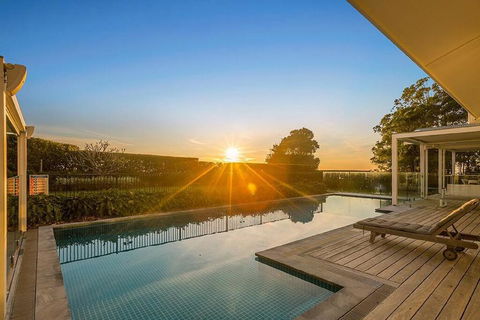 Your Luxury Escape - Trig Point - Accommodation Adelaide 2