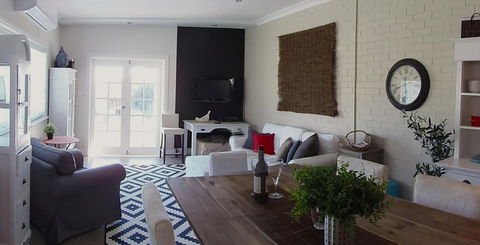 YSG The Edward Townhouse 155 - Steps To Town - Accommodation Adelaide 1