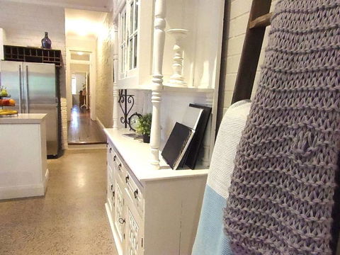 YSG The Edward Townhouses 155 And 157 - Steps To Town - Accommodation Adelaide 3