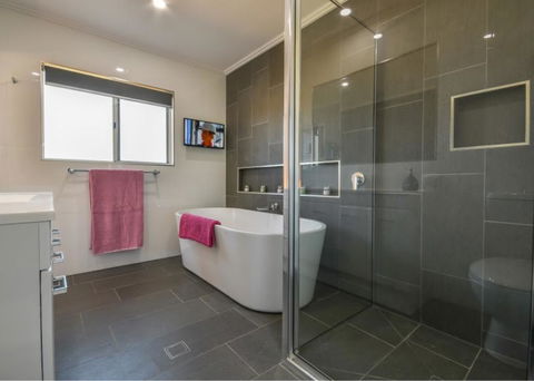 Yungaburra Lodge - Accommodation Adelaide 2