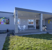 Zoo Villas  Villa Zebra - Central Wynyard - Accommodation Adelaide