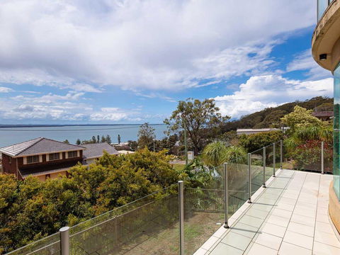 Maison De La Mer 30 Mulubinda Parade - Luxurious, Linen, Aircon And Panoramic Views - Accommodation Adelaide 3