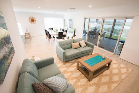 Serenity And Sweeping Murray River Views - Accommodation Adelaide 3